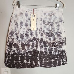 NWT XCVI Wearables Pull On Grey Tie Dye Crinkle Skirt Size Medium